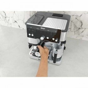Caffettiera superautomatica NINJA ES501EU Luxe Essential Nero