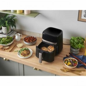 Friggitrice ad Aria Russell Hobbs