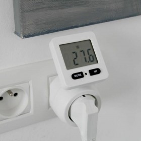 Presa con misuratore di consumo Chacon 54351 Bianco