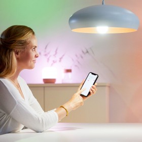Lampadina LED Philips Wiz Standard Bianco F 8 W E27 806 lm (2700-6500 K)
