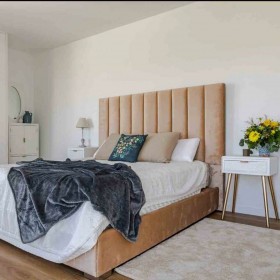 Comodino Alexandra House Living Dorato 39 x 67 x 47 cm