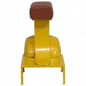 Sgabello Alexandra House Living Giallo PVC Pelle Ferro 50 x 75 x 95 cm Moto